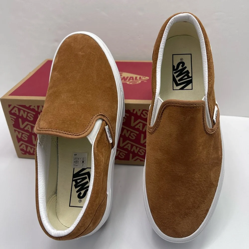 Vans Classic Slip-On Stackform Nubuck Chipmunk VN000CN1GWT Platform Sneakers